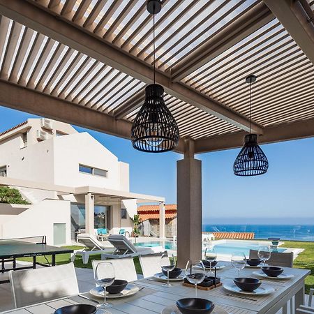 Villa Ligaria Pinnacle 外观 照片