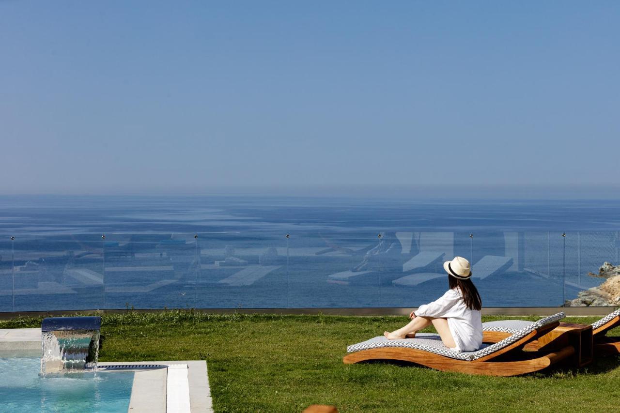 Villa Ligaria Pinnacle 外观 照片